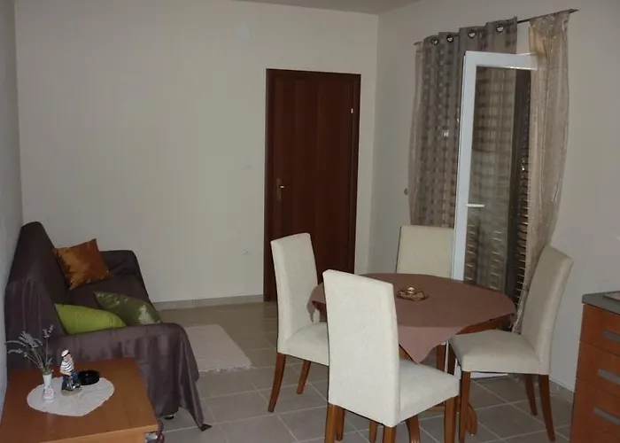 Maslina Apartman *