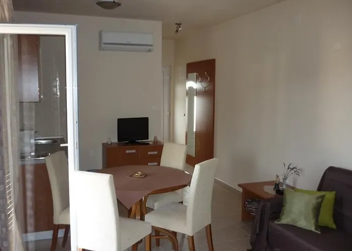 Apartman Maslina *