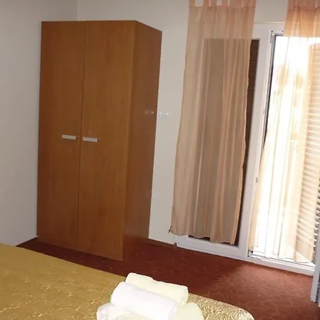 Apartament Maslina *