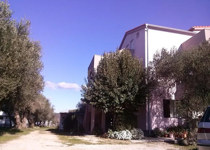 Maslina 公寓 Sukošan