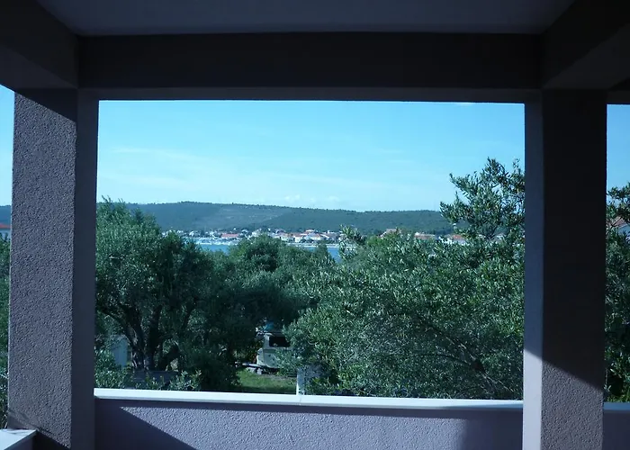 Maslina 公寓 Sukošan